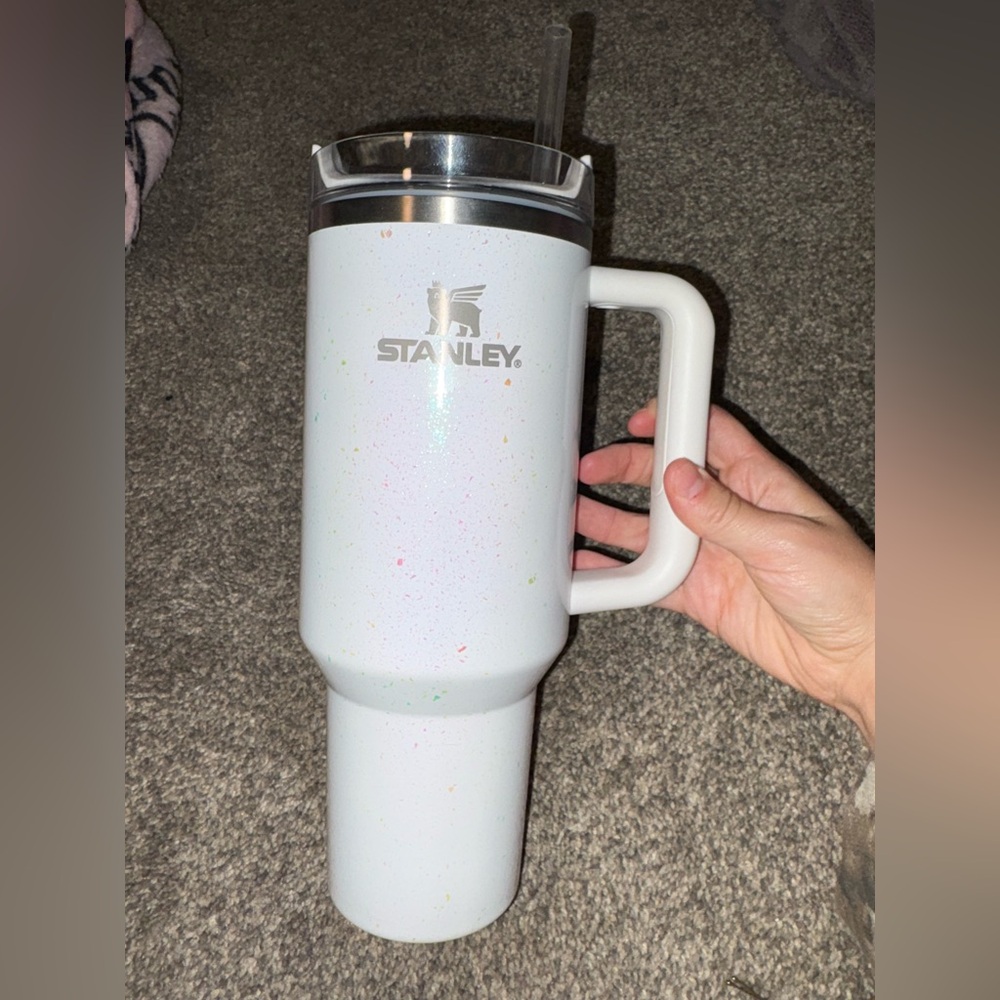 Stanley Sparkling White 40oz Quencher. Very lightly used.